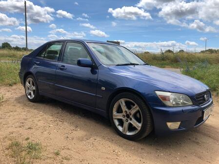 LEXUS IS 2.0 200 SE