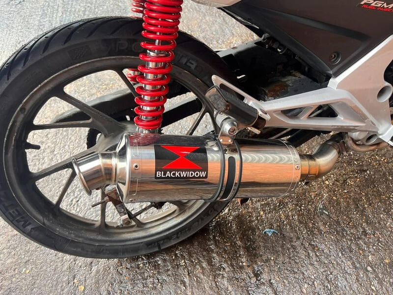 HONDA CB125F