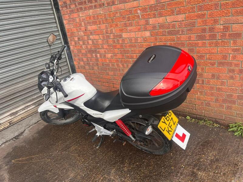 HONDA CB125F