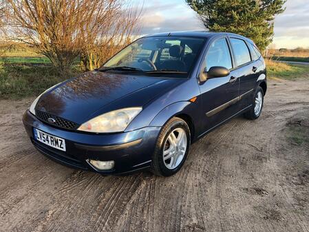 FORD FOCUS 1.6 i 16v Zetec