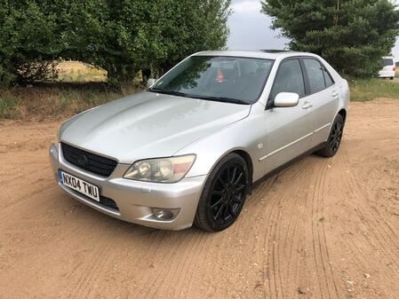 LEXUS IS 2.0 200 SE
