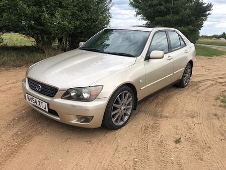 LEXUS IS 2.0 200 SE