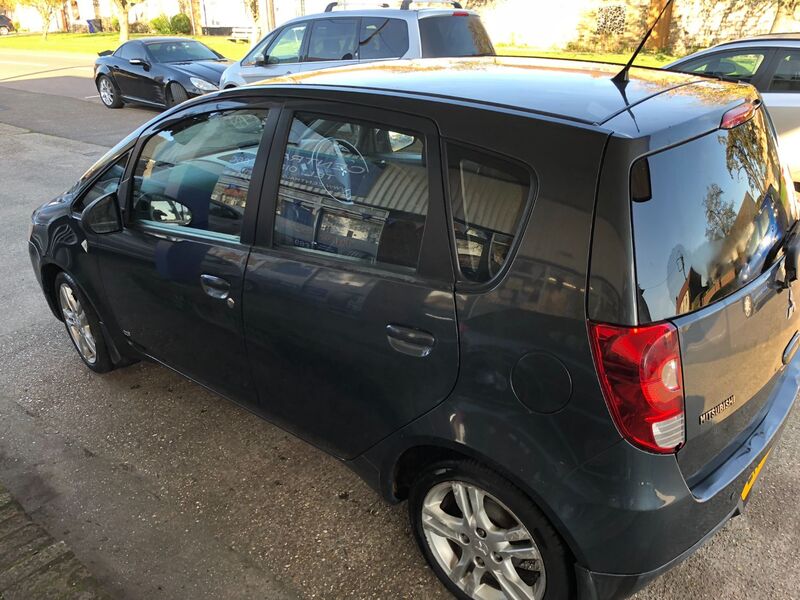 MITSUBISHI COLT