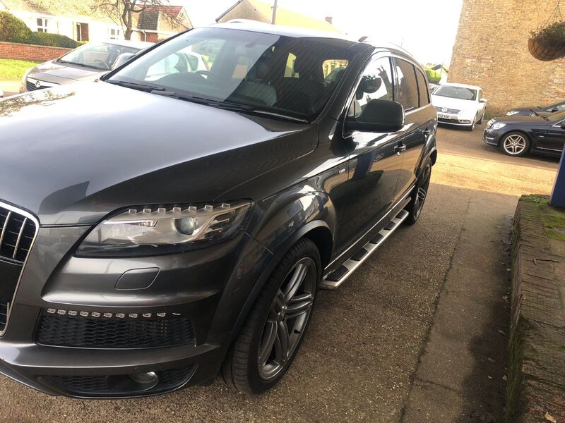 AUDI Q7