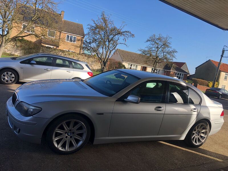 BMW 7 SERIES