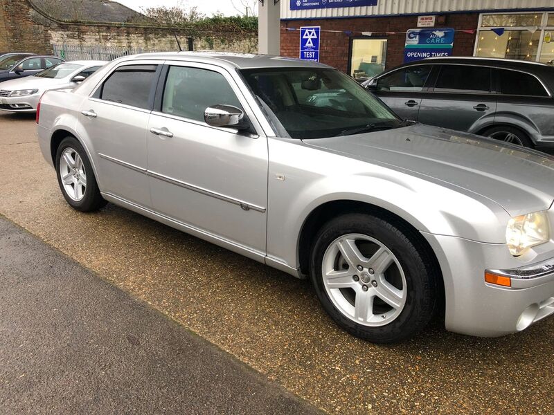 CHRYSLER 300C