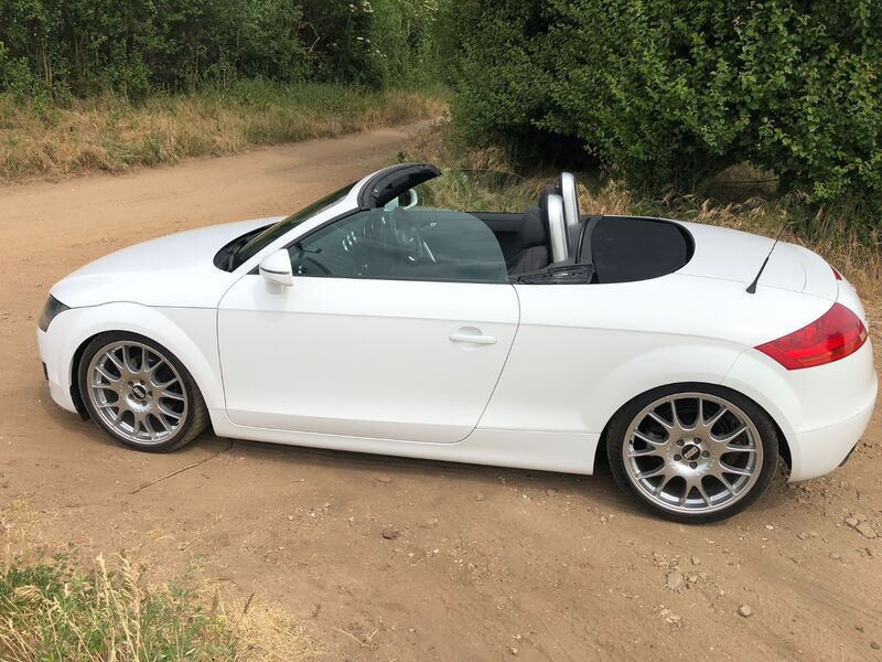 AUDI TT